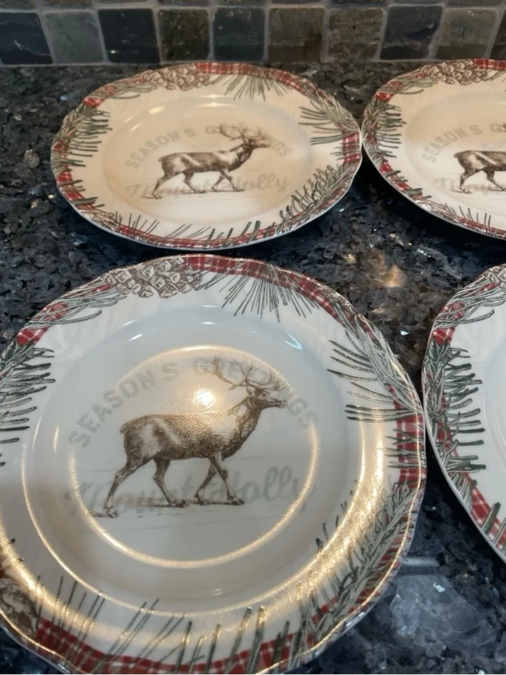 Robert Stanley Set of 4 Christmas Plates 8.5” Pine Lodge NWT